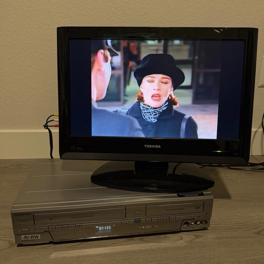 Emerson EWR20V4 4 Head Hi-Fi Stereo VHS VCR /DVD Combo Recorder No Remote
