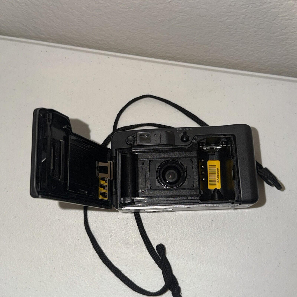 Rollei Prego 140 Point & Shoot Auto Focus 35mm Compact Film Camera