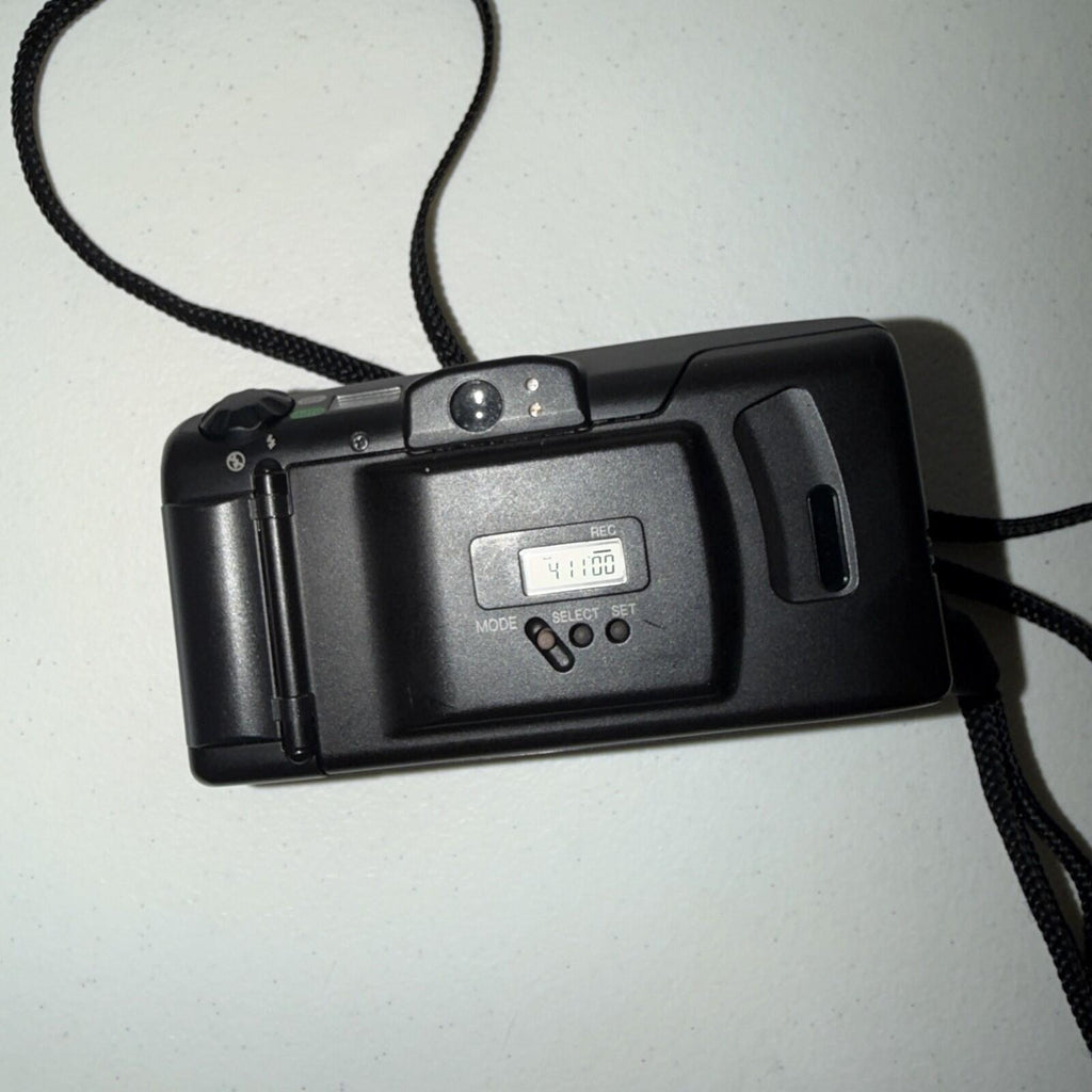 Canon Sure Shot 105 Zoom Date 38-105mm ASF Point & Shoot Film Camera Read